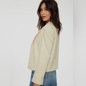 Dynamite Women's Cream Blazer